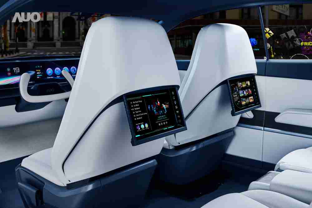 红龙扑克将于CES 展示全新Smart Cockpit 2024，，，，可紧密串连使用者多元需求，，并革新座舱内部的应用和设计，，带来身历其境且引人入胜的视觉飨宴，，满足驾乘人员的全方位体验